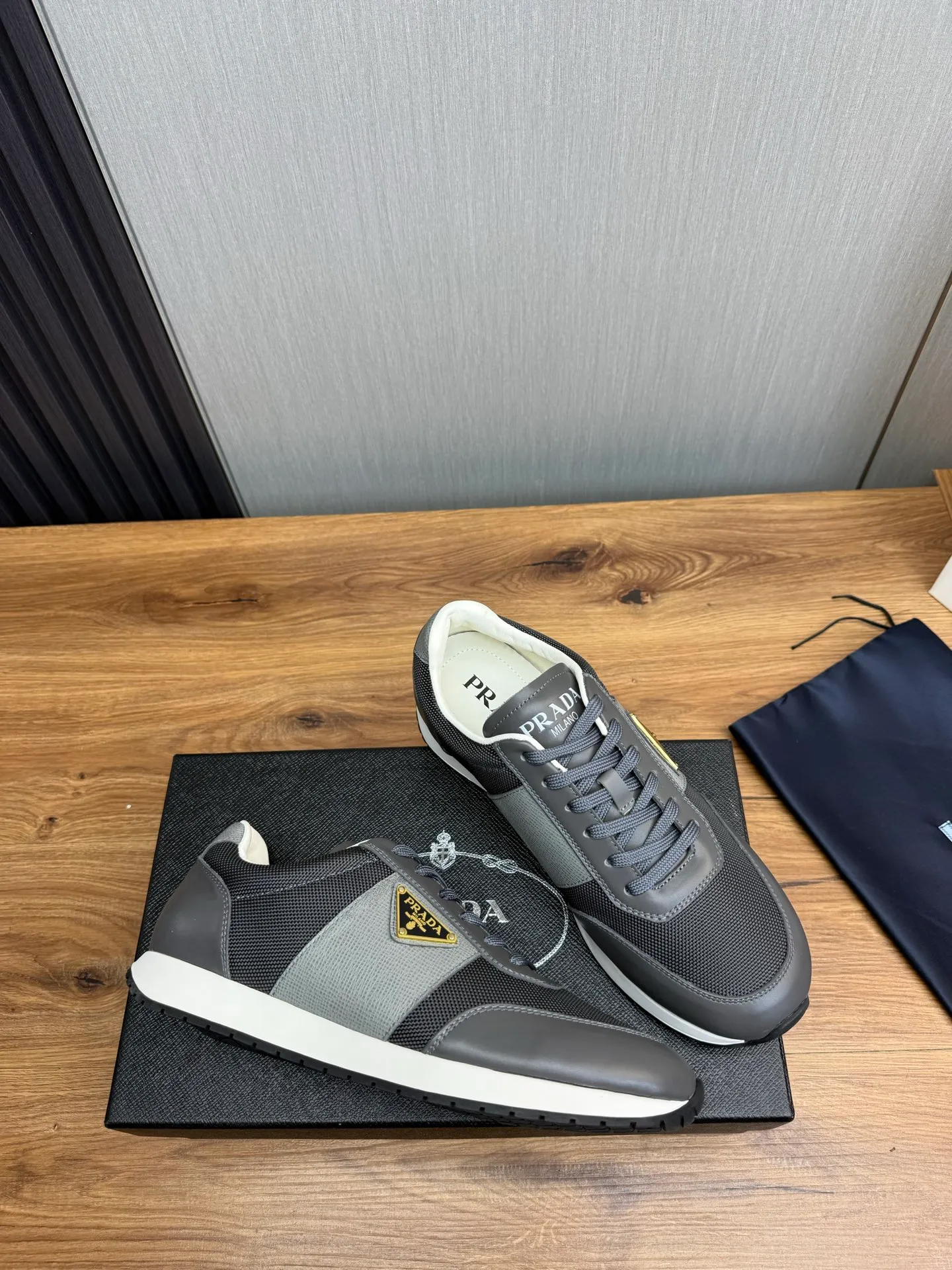 Men's shoes 💰760💰 [PRADA] New models synchronized with the official website, high-quality shipments ✔️Best sellers🔥 Original cowhide with mesh surface + cowhide lining, 1🆚1 replica, original bottom, 38-45 (men's 45 is custom-made and cannot be returned)